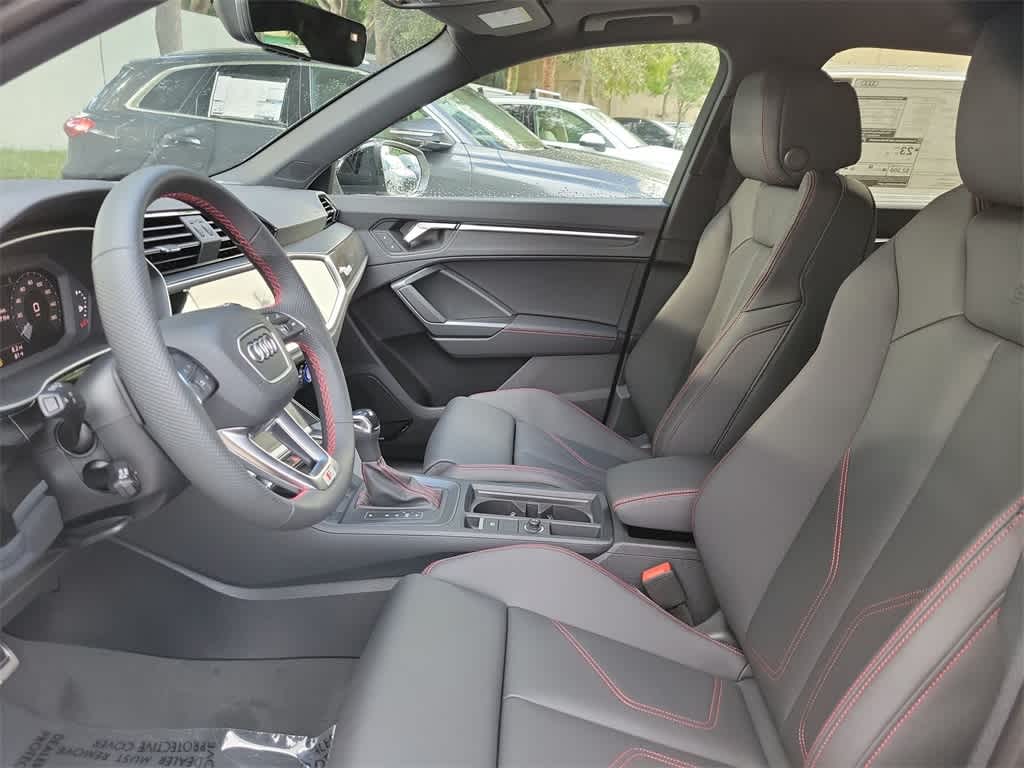 Thumbnail: 2025 Audi Q3 - 11