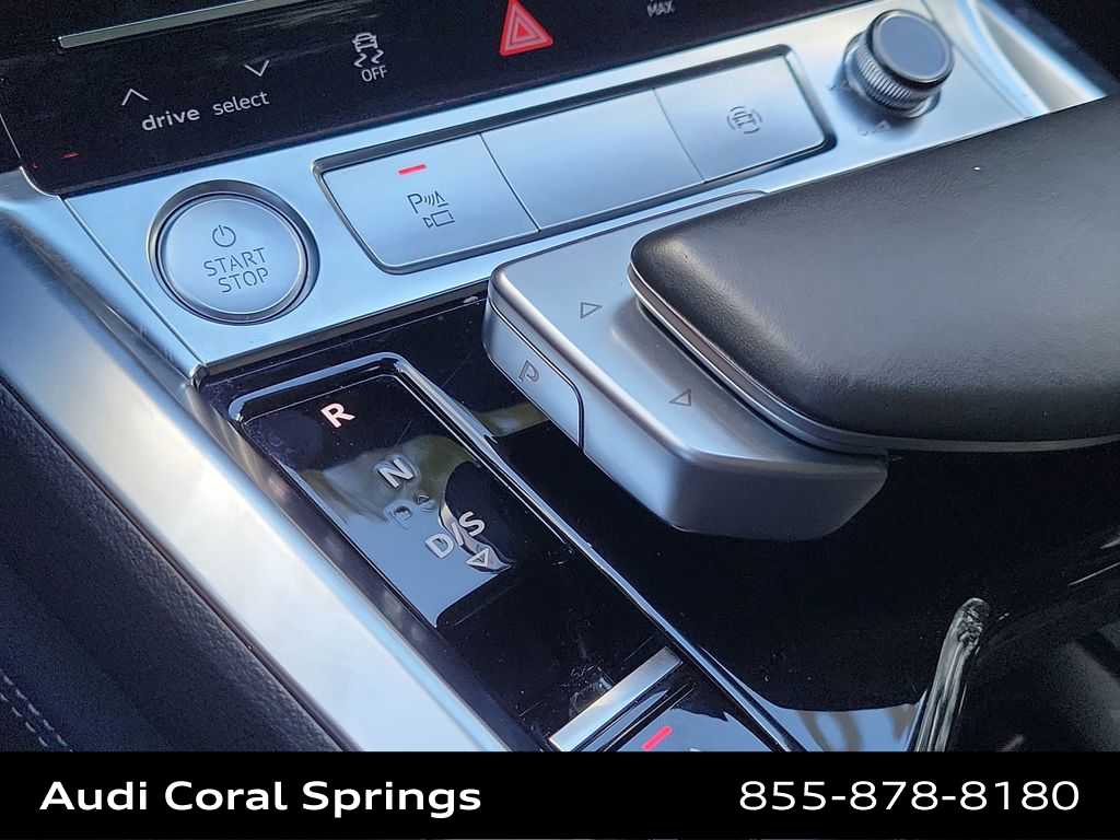 Thumbnail: 2019 Audi e-tron - 25