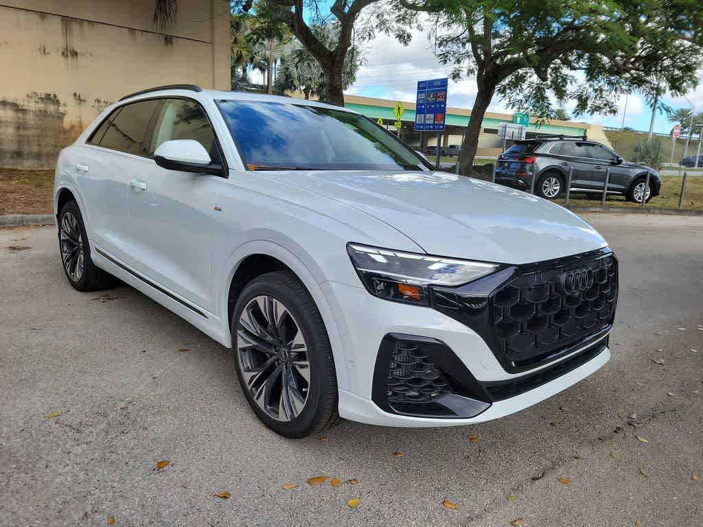 Thumbnail: 2026 Audi Q8 - 2