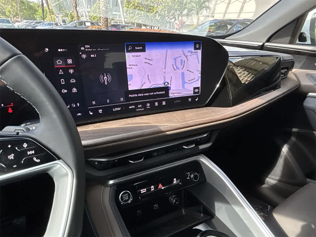 Thumbnail: 2025 Audi Q5 - 30