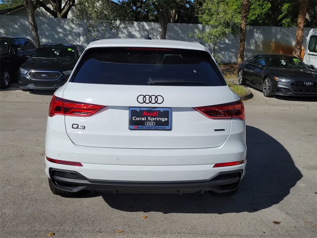 Thumbnail: 2025 Audi Q3 - 7