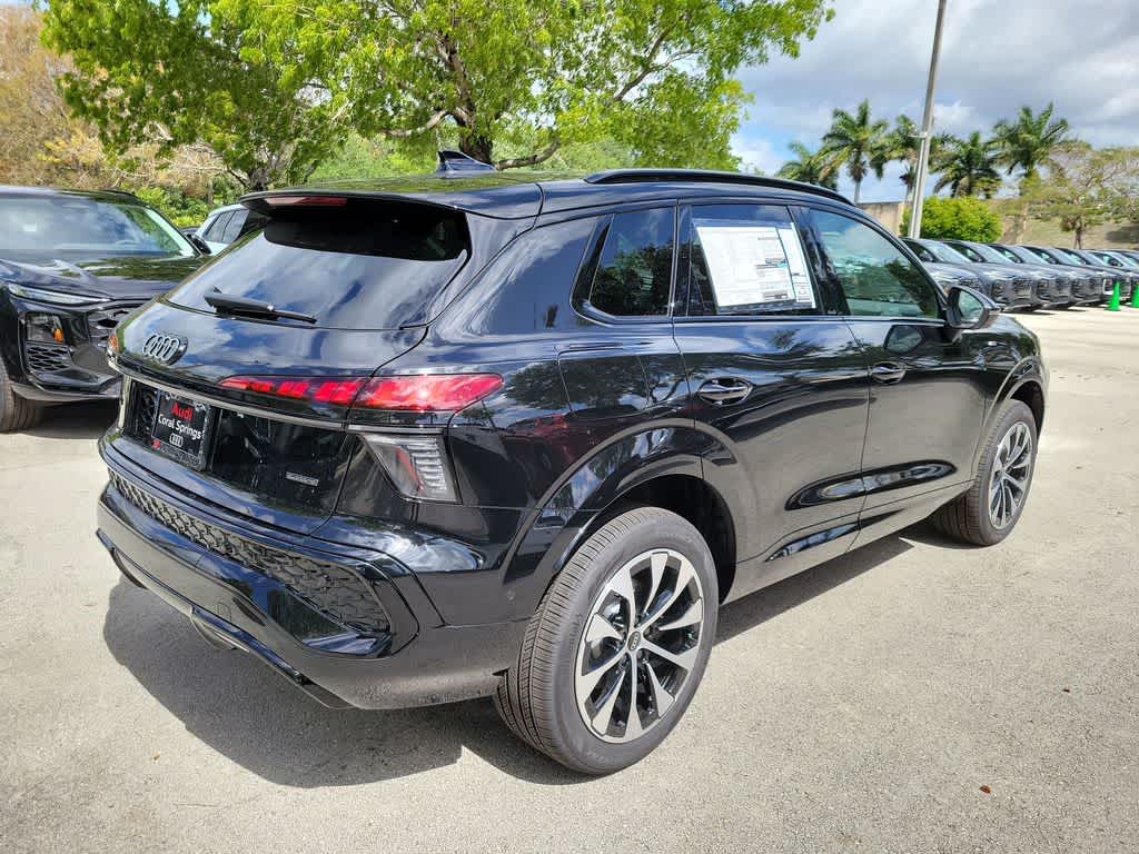 Thumbnail: 2026 Audi Q3 - 8