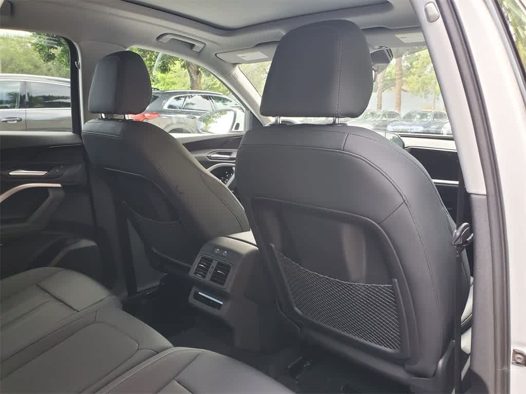 Thumbnail: 2025 Audi Q5 - 20