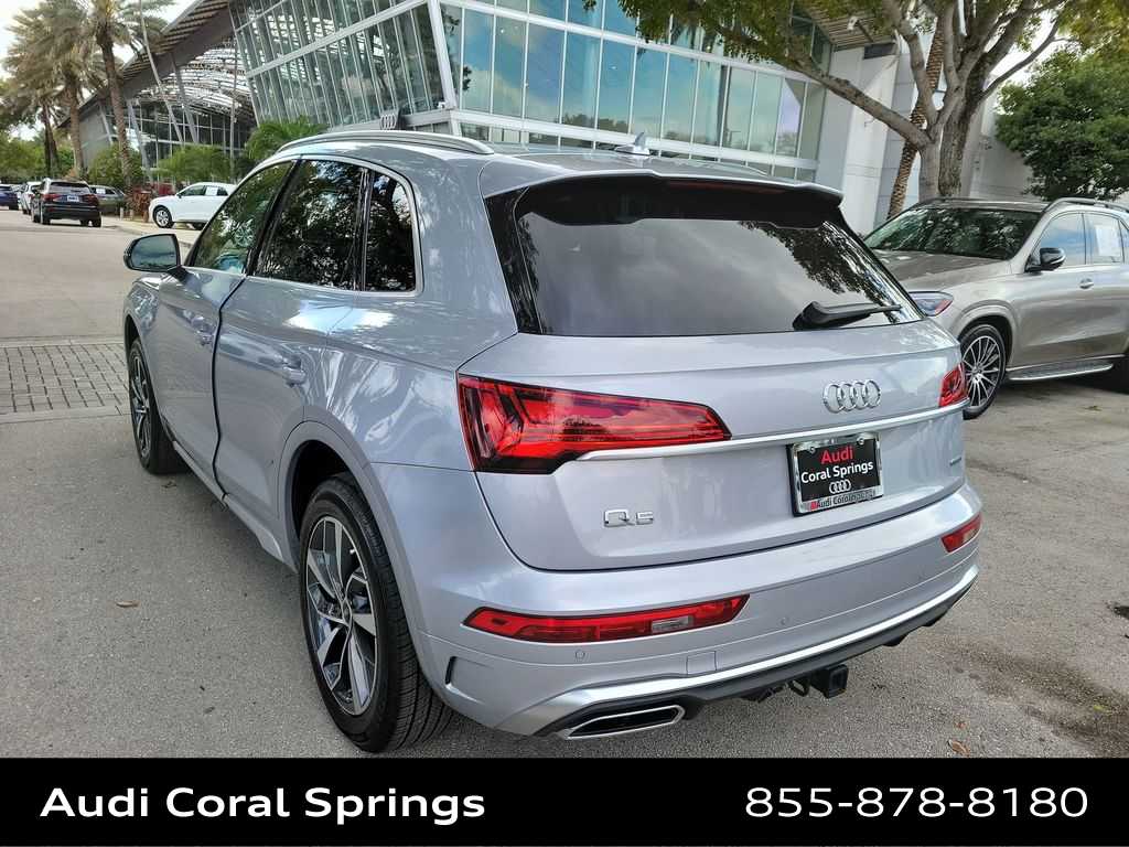 Thumbnail: 2023 Audi Q5 - 12