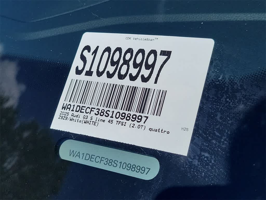 Thumbnail: 2025 Audi Q3 - 21