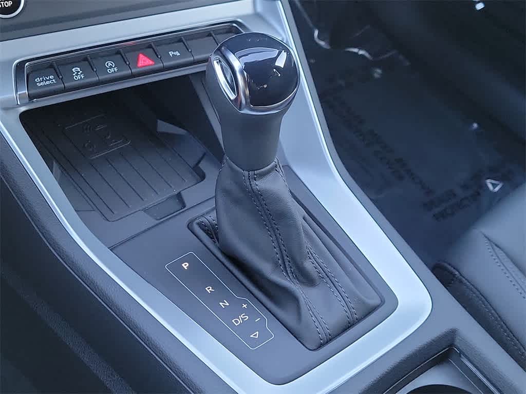 Thumbnail: 2025 Audi Q3 - 25