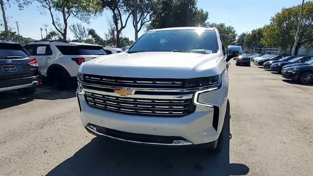 Thumbnail: 2021 Chevrolet Suburban - 3