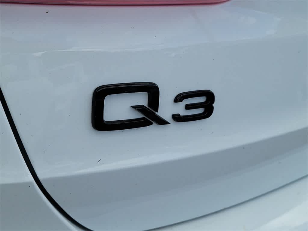 Thumbnail: 2025 Audi Q3 - 7