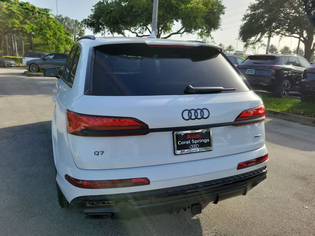 Thumbnail: 2026 Audi Q7 - 4