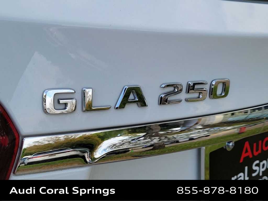 Thumbnail: 2020 Mercedes-Benz GLA - 15