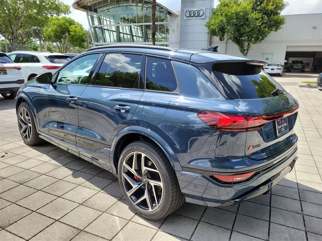 Thumbnail: 2025 Audi SQ6 e-tron - 3