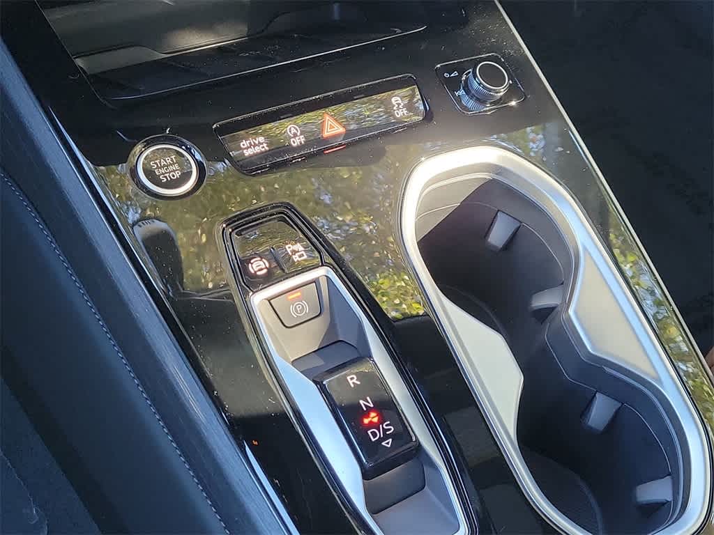 Thumbnail: 2026 Audi A6 - 17