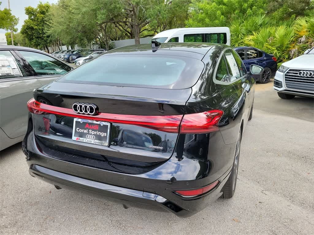 Thumbnail: 2025 Audi e-tron S - 4