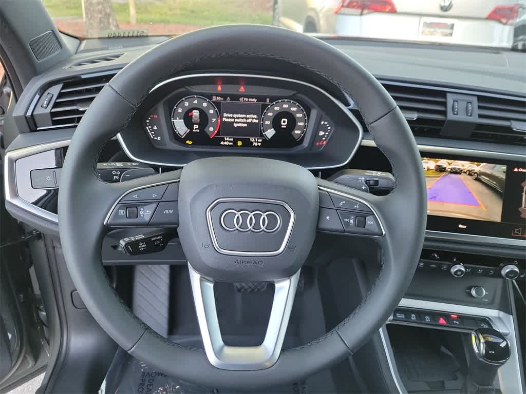 Thumbnail: 2025 Audi Q3 - 23