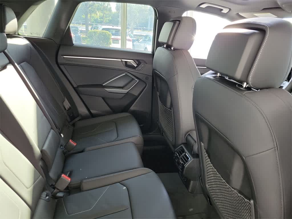 Thumbnail: 2025 Audi Q3 - 13