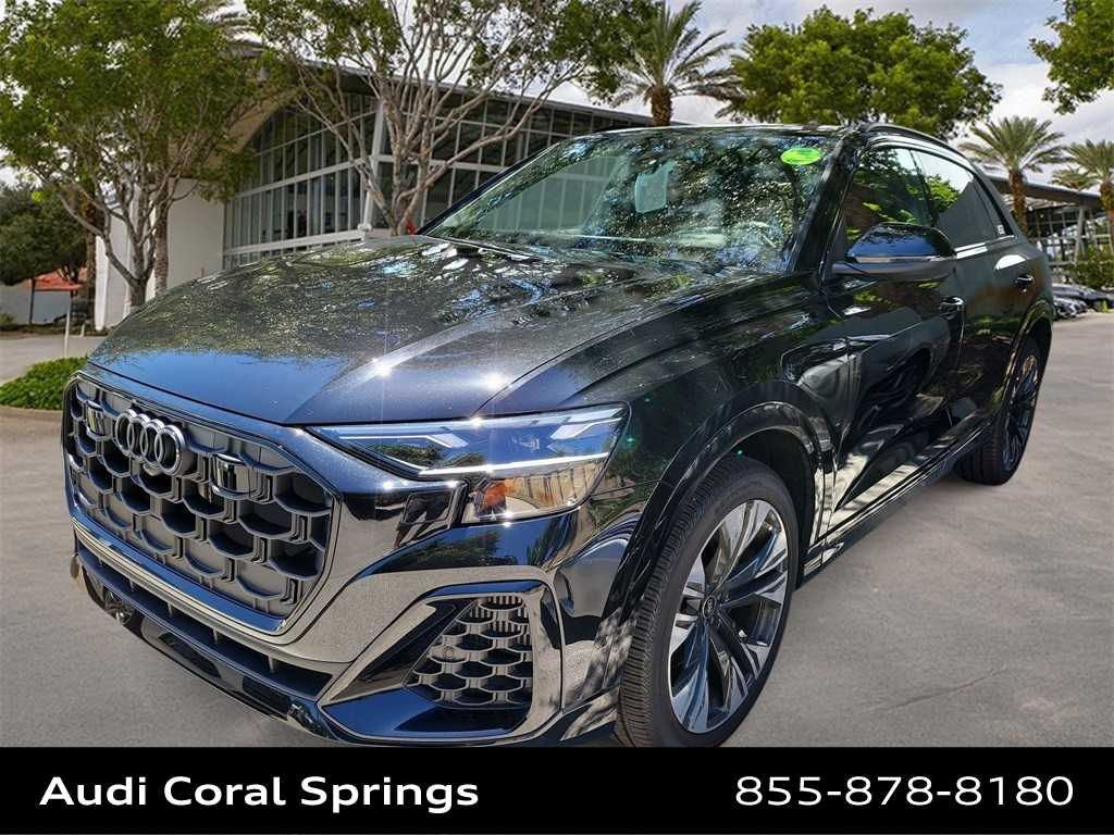 Thumbnail: 2025 Audi Q8 - 1