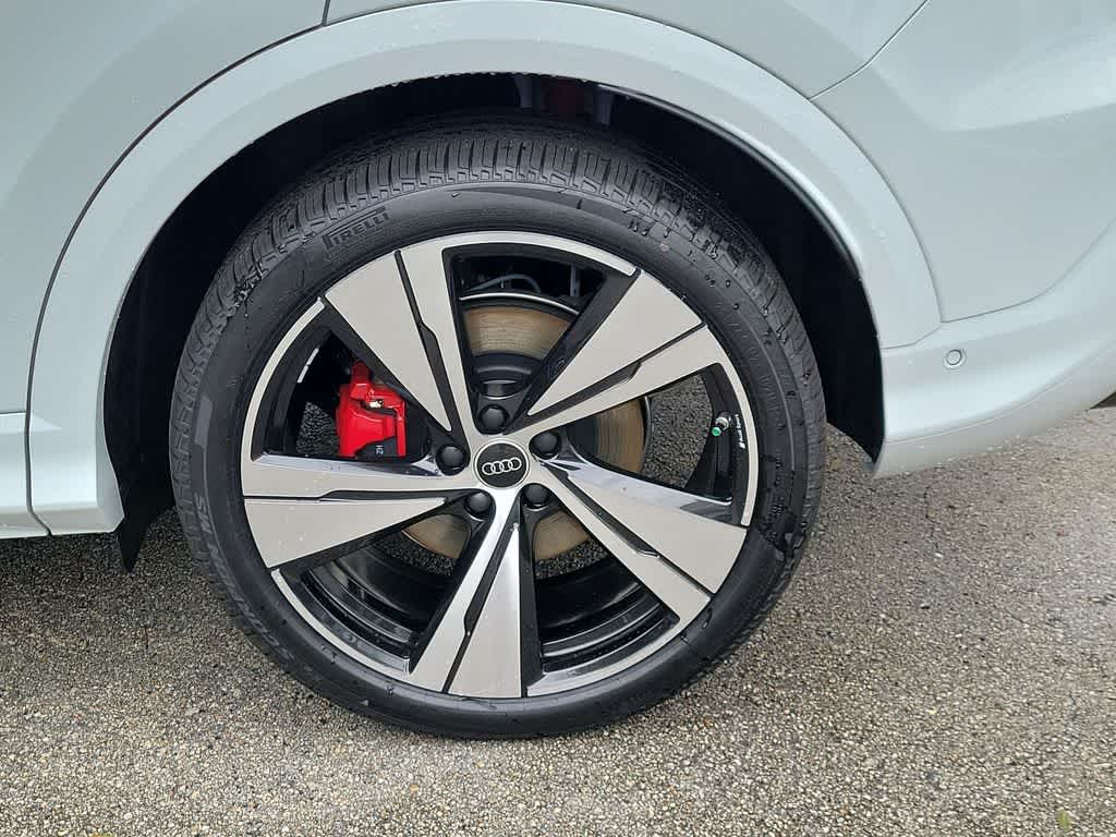 Thumbnail: 2026 Audi SQ5 - 16