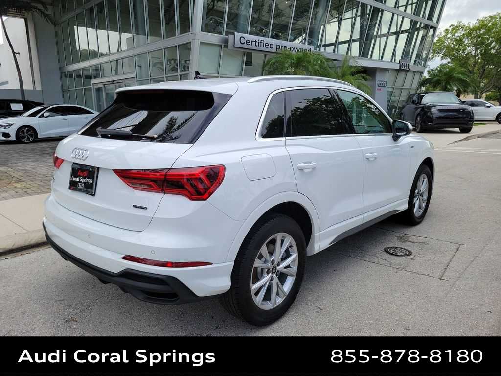 Thumbnail: 2025 Audi Q3 - 7