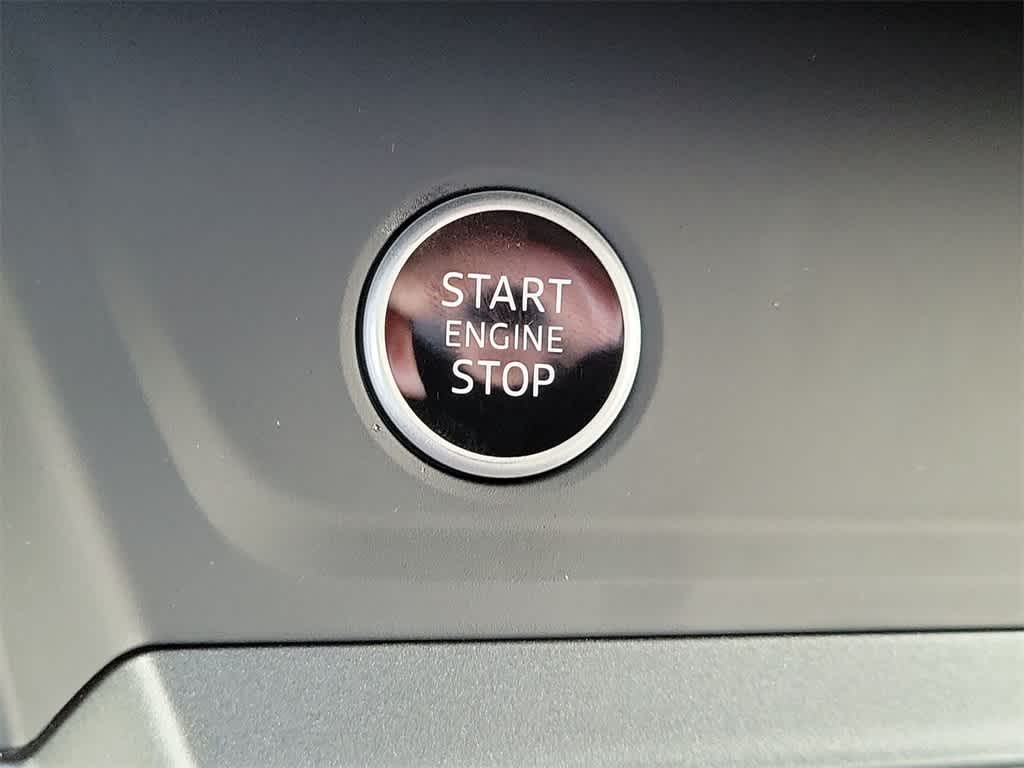 Thumbnail: 2025 Audi Q3 - 19