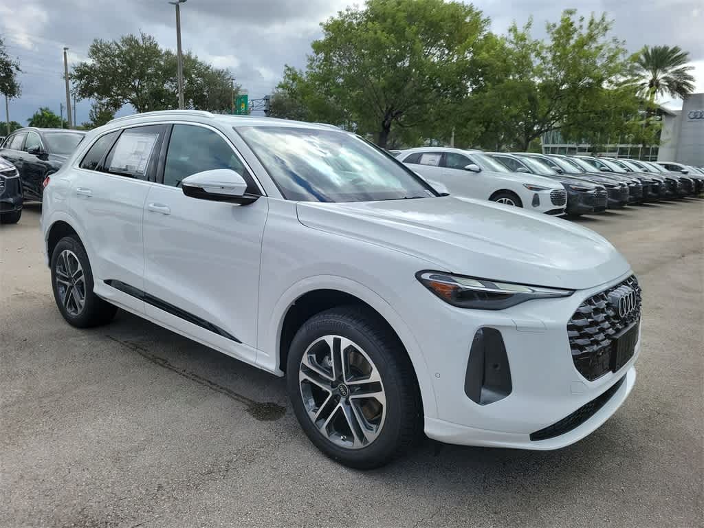 Thumbnail: 2025 Audi Q5 - 6