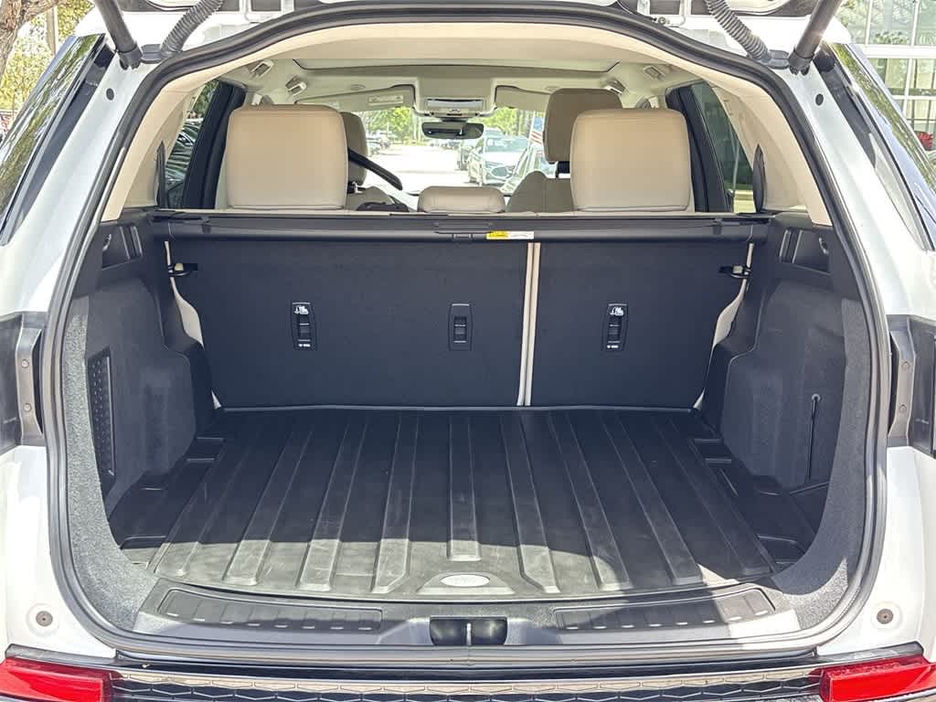 2024 Land Rover Discovery Sport S 33