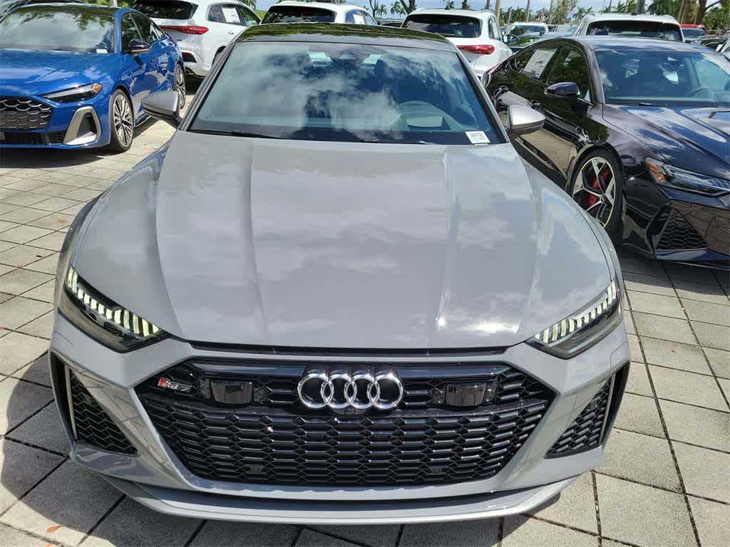 Thumbnail: 2025 Audi RS 7 - 6