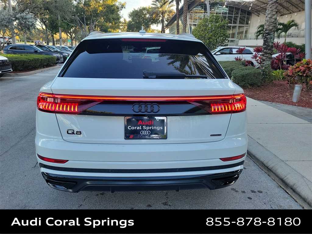 Thumbnail: 2022 Audi Q8 - 7