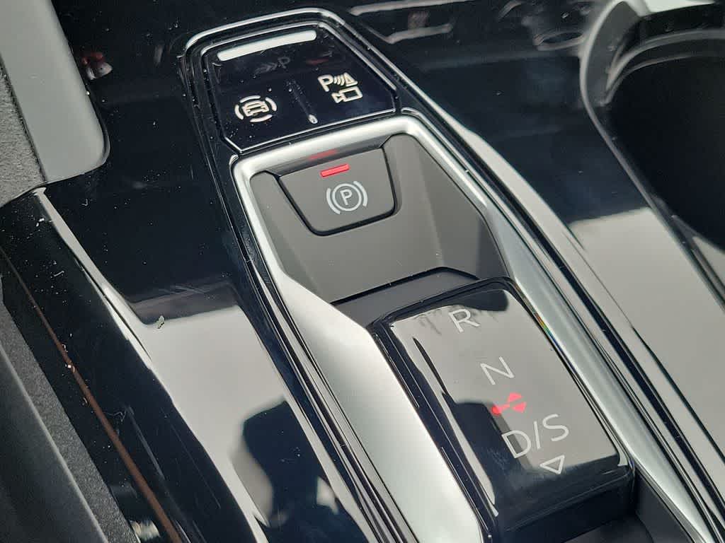 Thumbnail: 2026 Audi SQ5 - 25