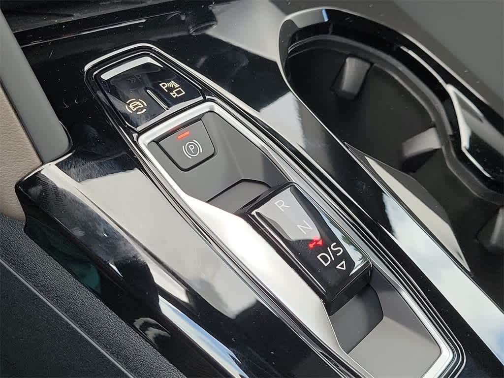 Thumbnail: 2025 Audi Q5 - 17