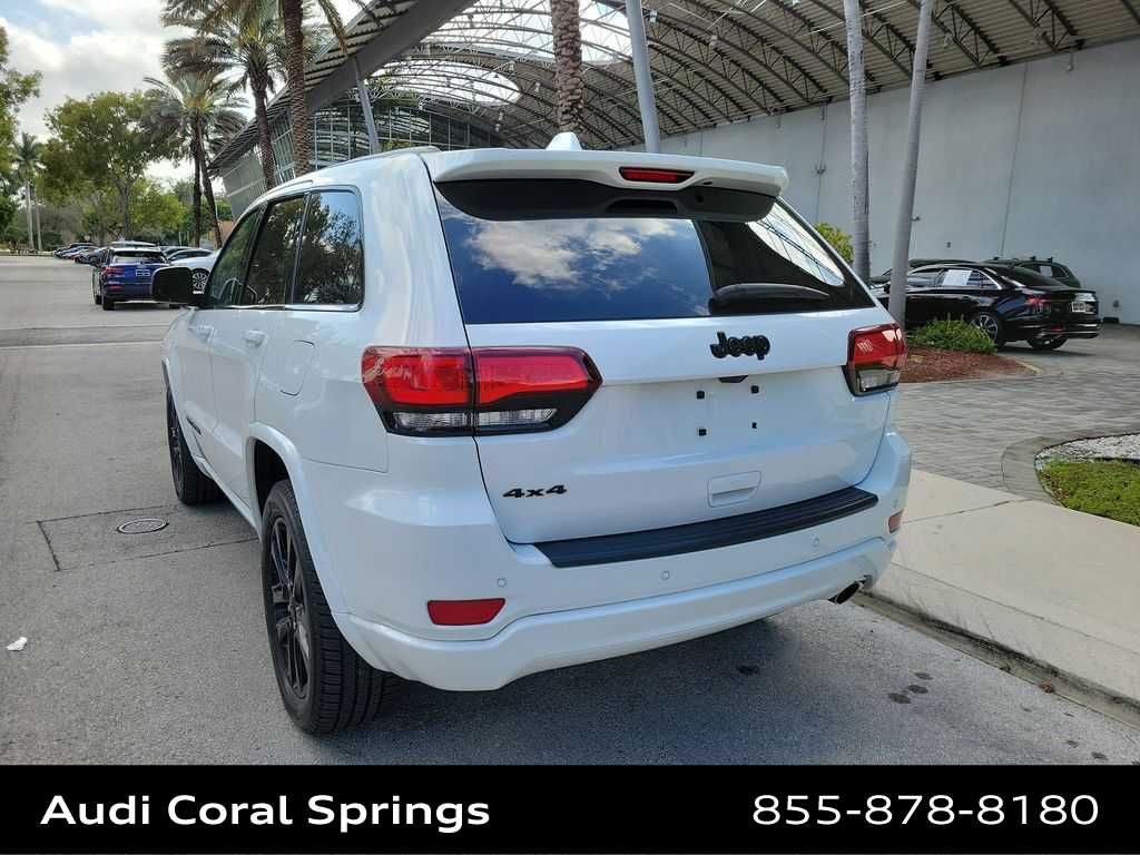Thumbnail: 2019 Jeep Grand Cherokee - 6