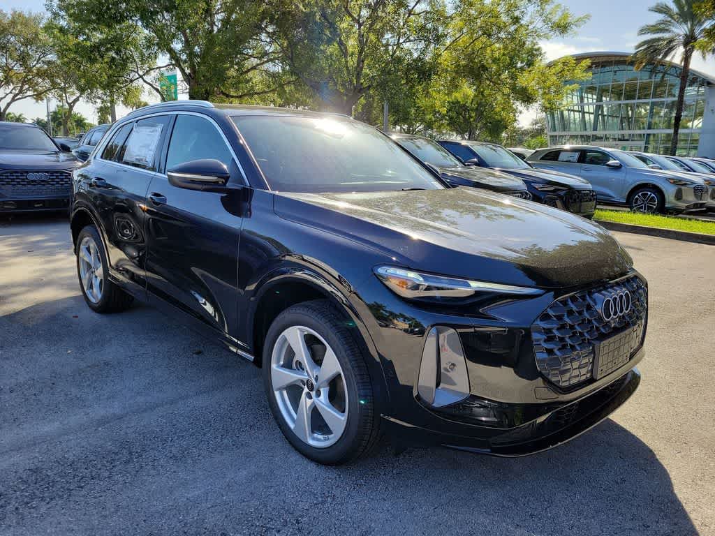 Thumbnail: 2025 Audi Q5 - 14