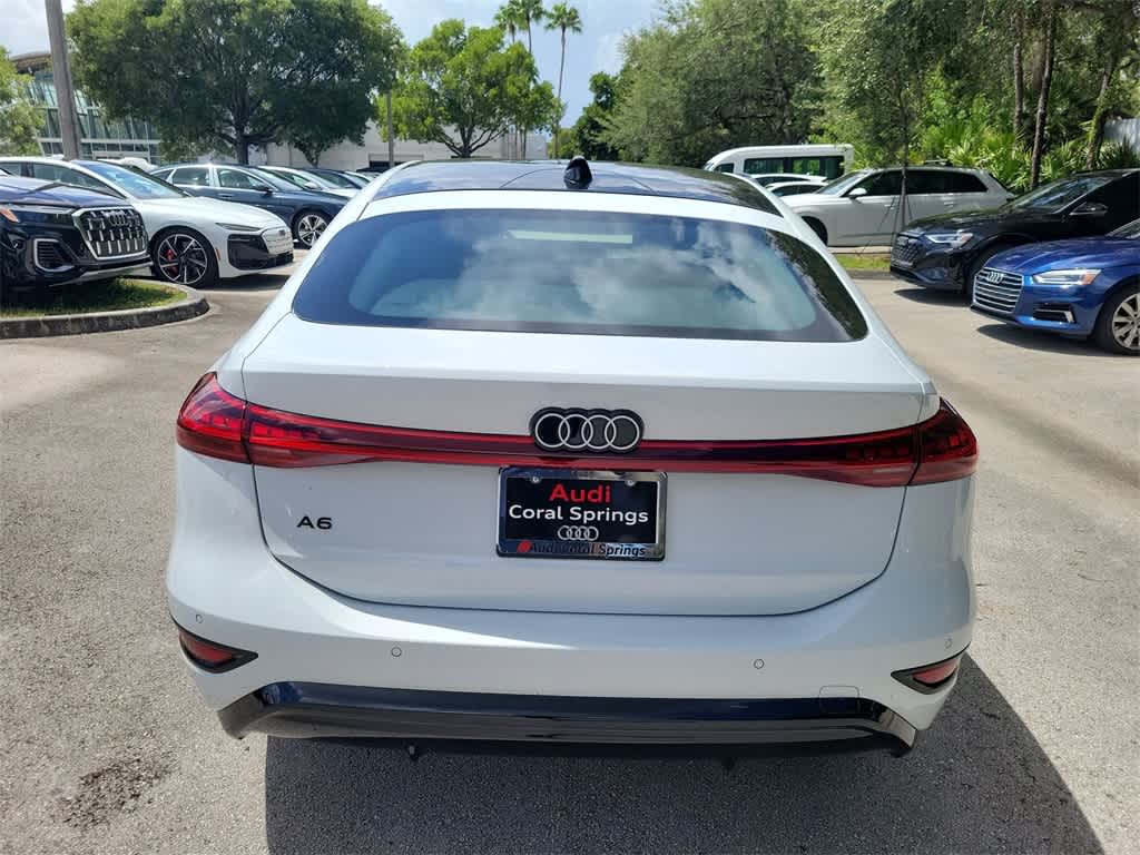 Thumbnail: 2025 Audi e-tron S - 13