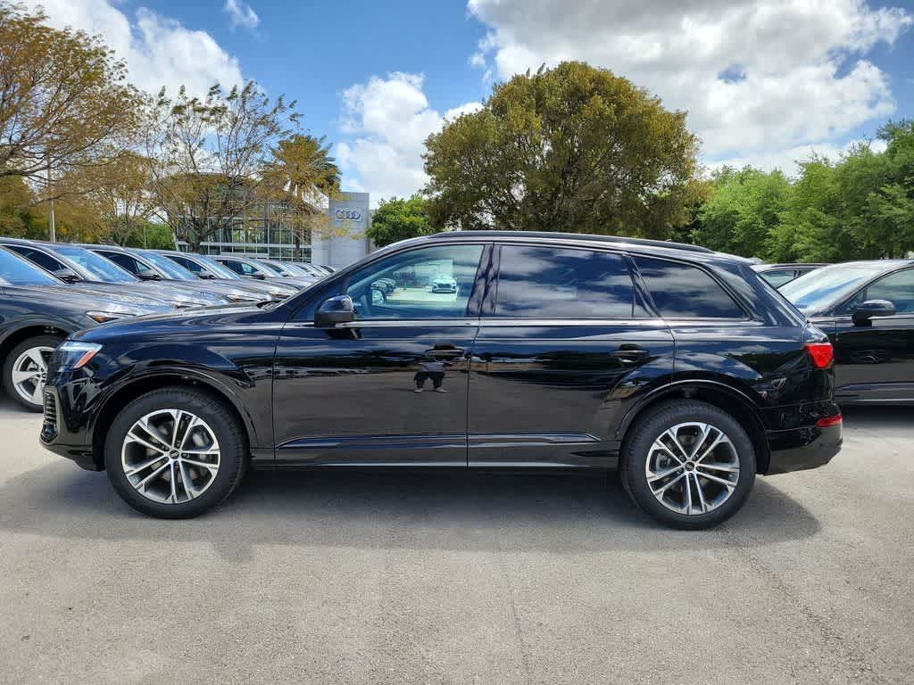 Thumbnail: 2026 Audi Q7 - 11