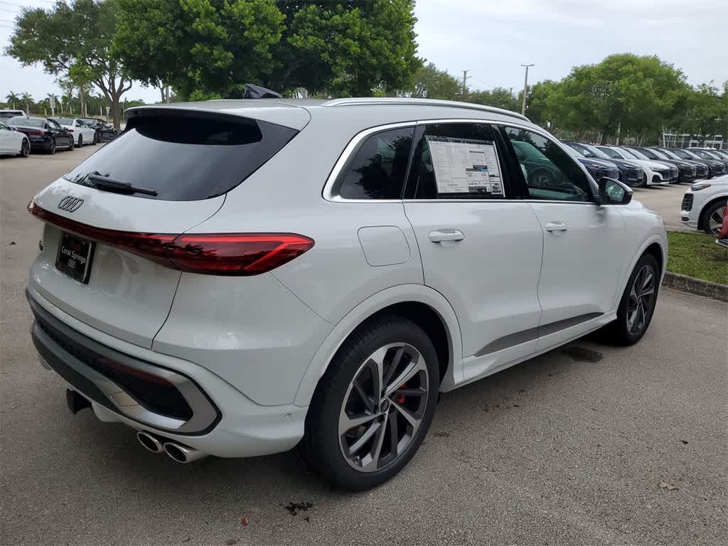 Thumbnail: 2025 Audi SQ5 - 8