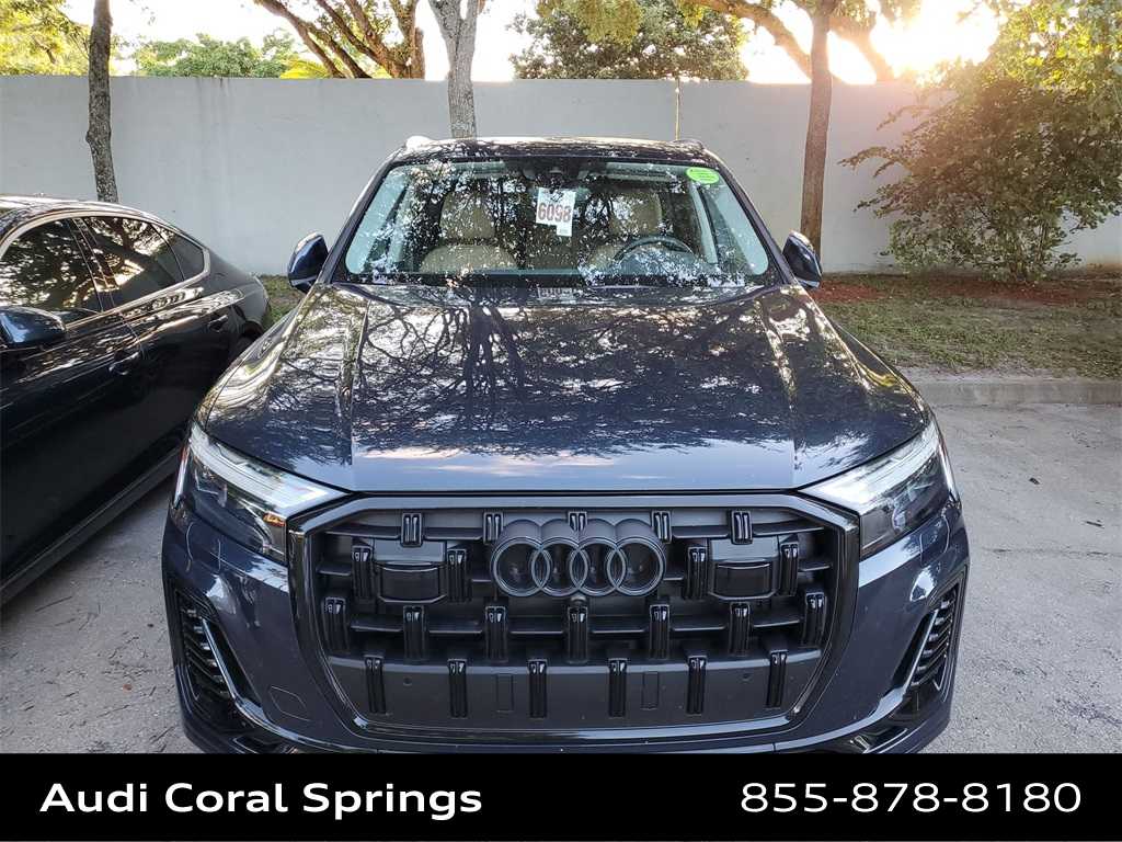 Thumbnail: 2025 Audi Q7 - 9