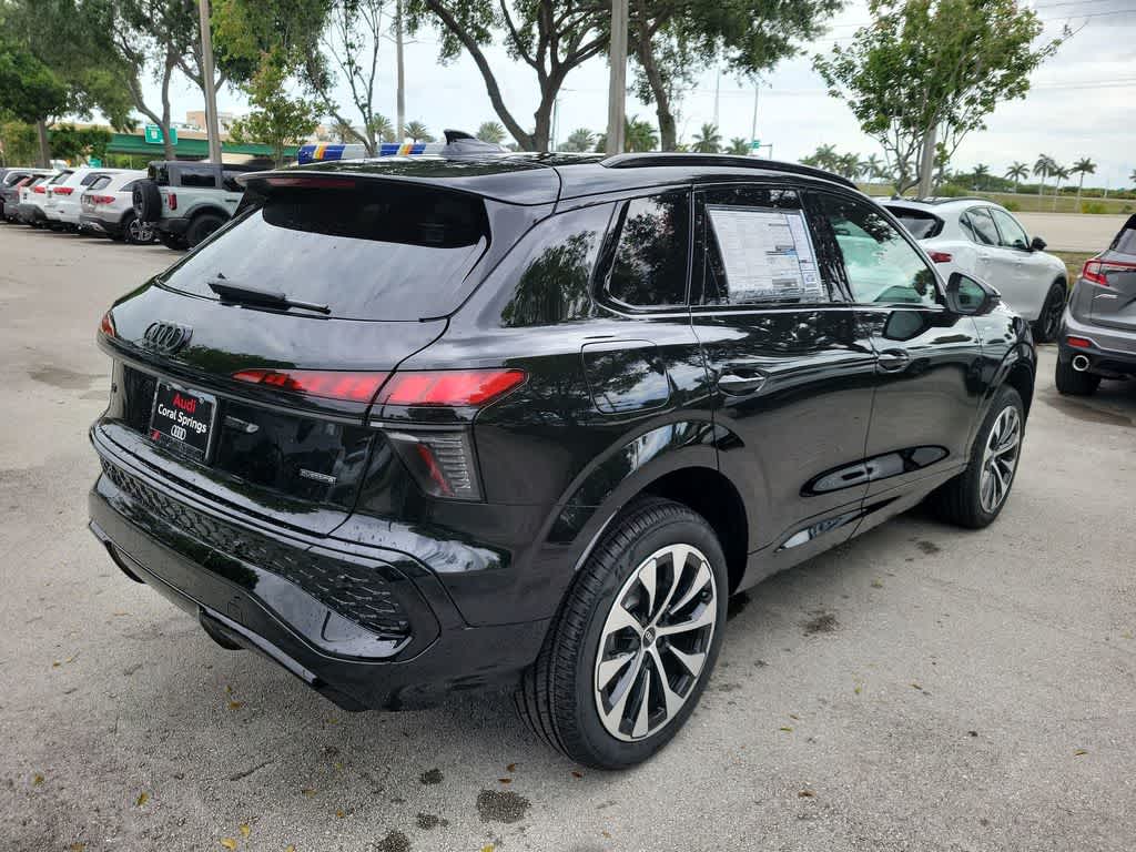 Thumbnail: 2026 Audi Q3 - 8
