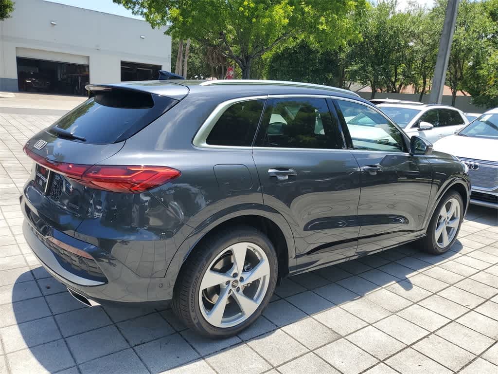 Thumbnail: 2025 Audi Q5 - 8