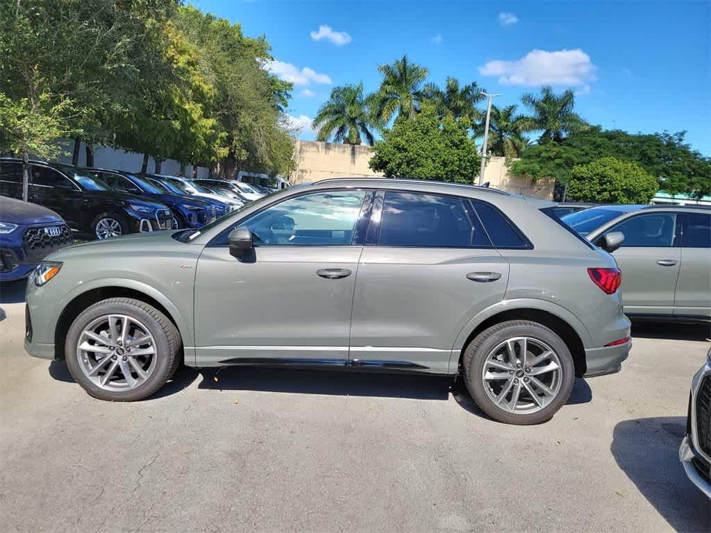 Thumbnail: 2025 Audi Q3 - 3