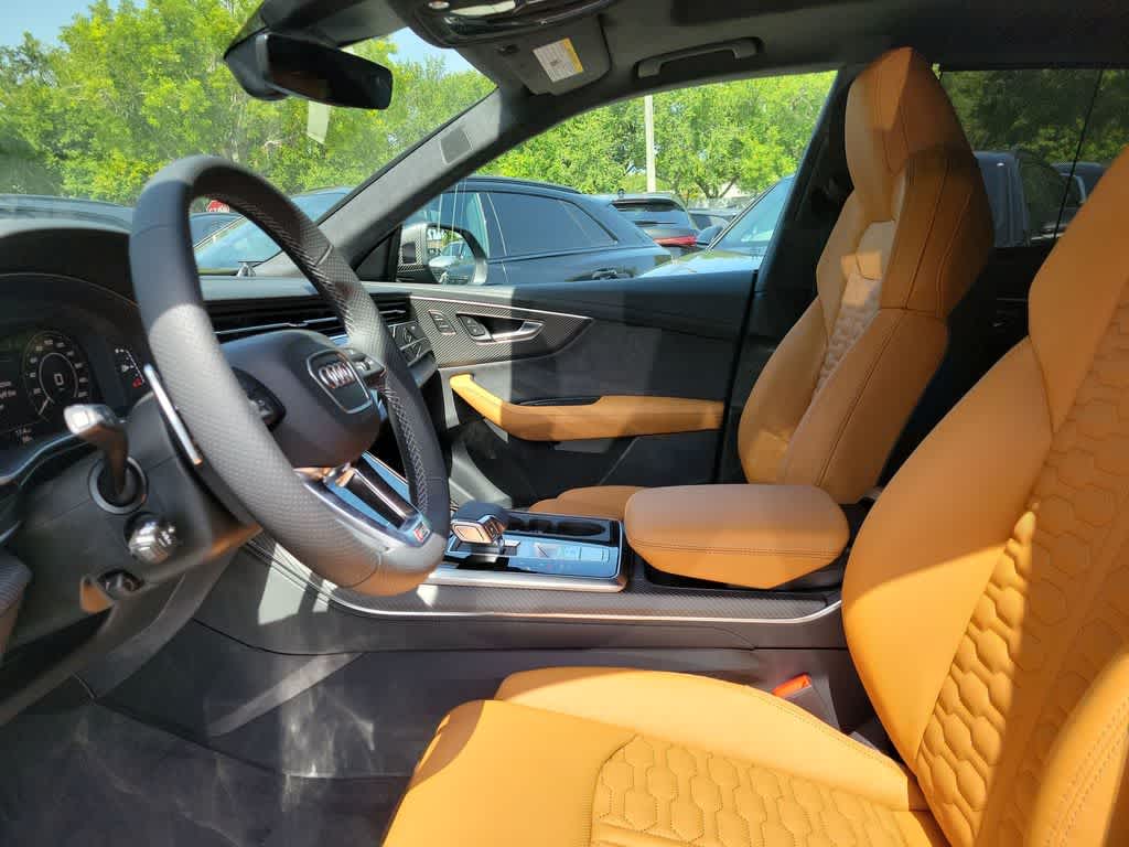 Thumbnail: 2026 Audi RS Q8 - 11