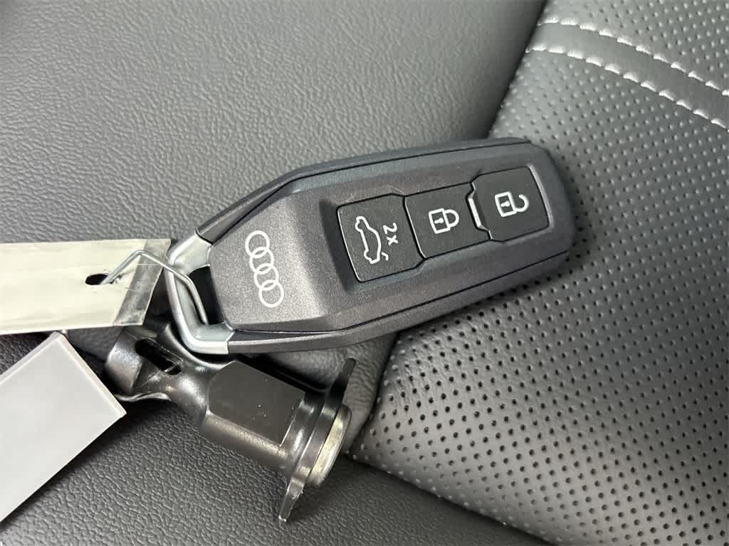 Thumbnail: 2025 Audi Q5 - 34