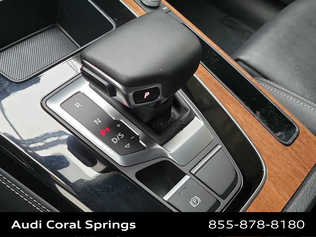 Thumbnail: 2023 Audi Q5 - 25