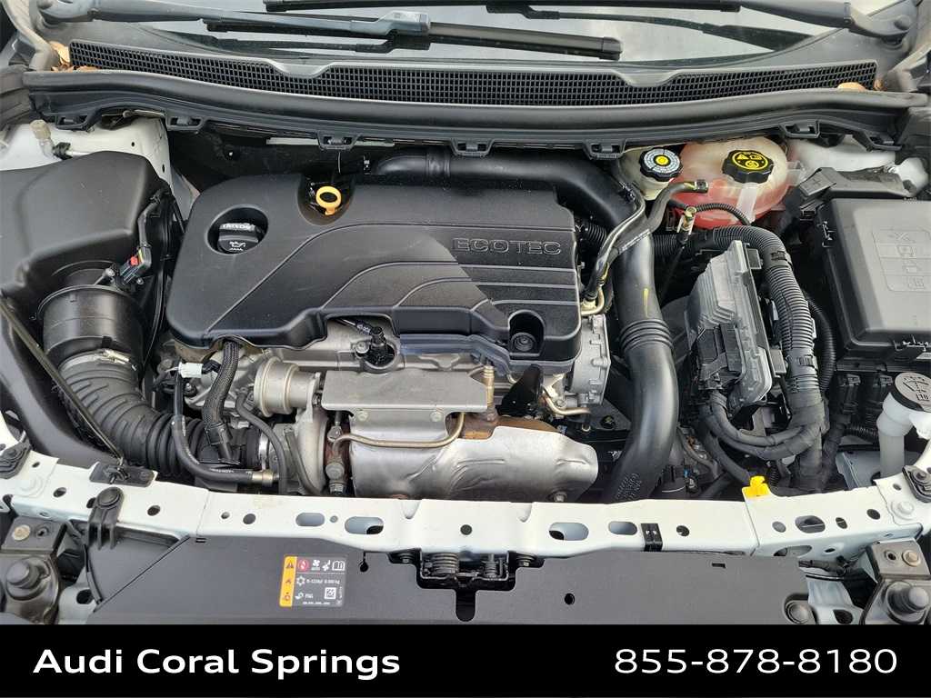 Thumbnail: 2018 Chevrolet Cruze - 9