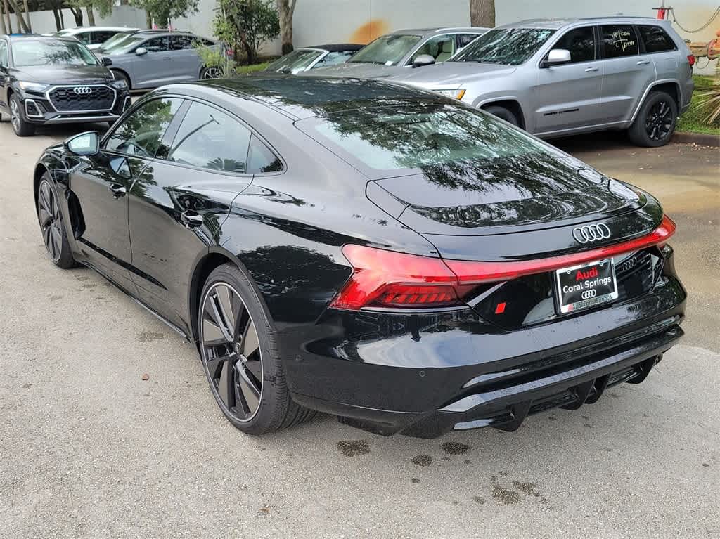 Thumbnail: 2025 Audi e-tron GT - 12