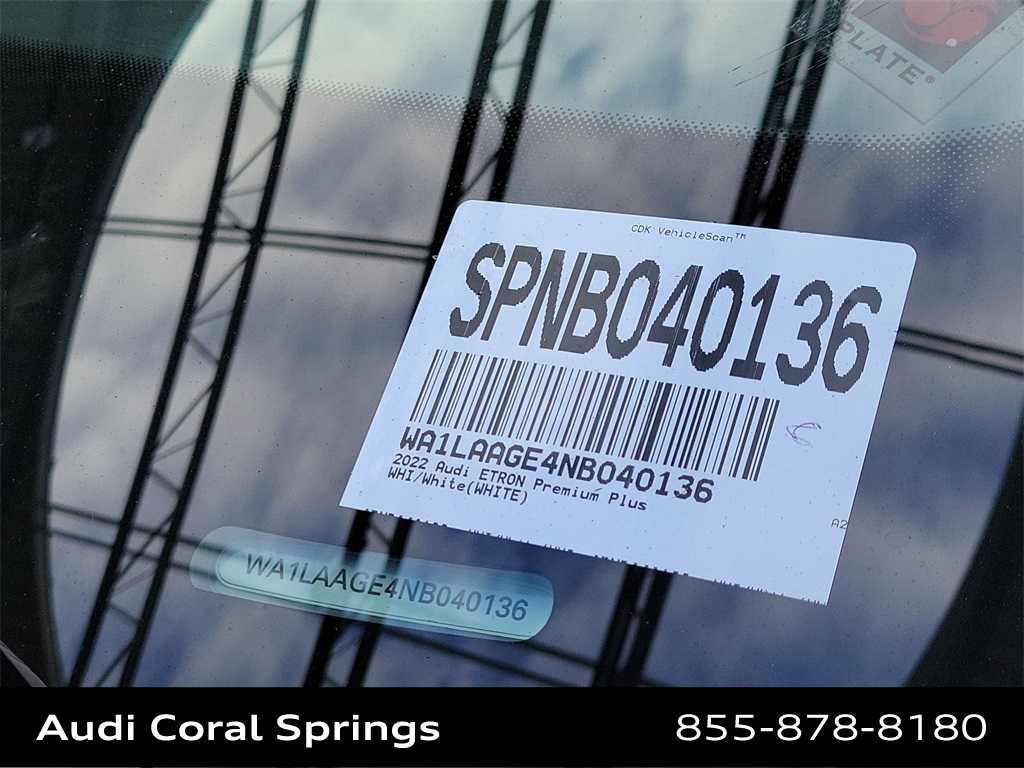 Thumbnail: 2022 Audi e-tron - 21