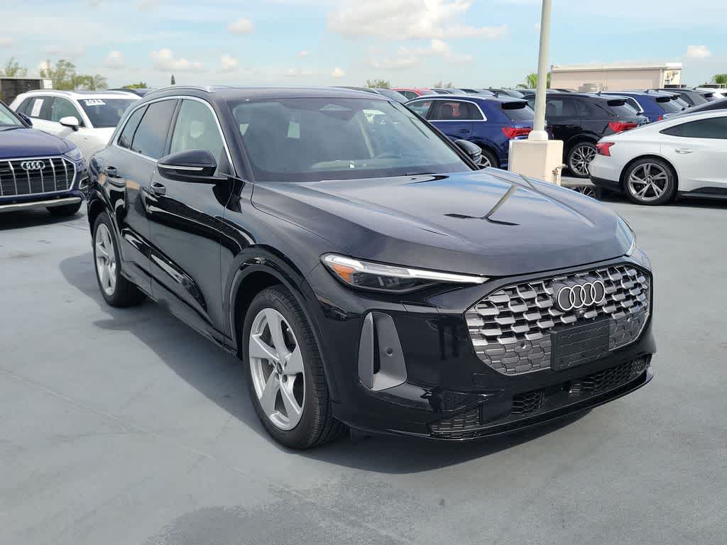 Thumbnail: 2025 Audi Q5 - 8