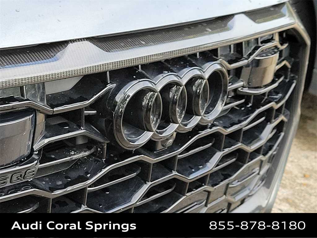 Thumbnail: 2024 Audi RS Q8 - 30