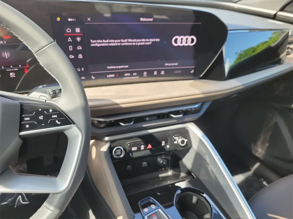 Thumbnail: 2025 Audi Q5 - 24