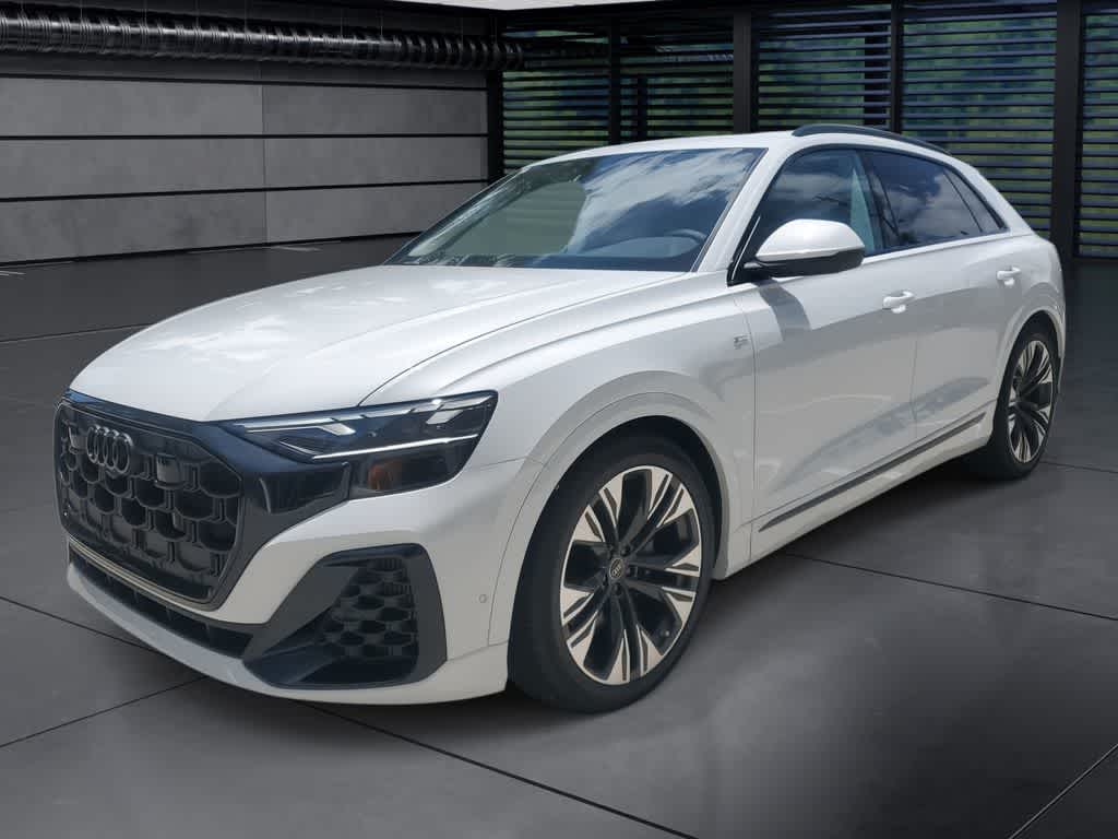 Thumbnail: 2025 Audi Q8 - 1