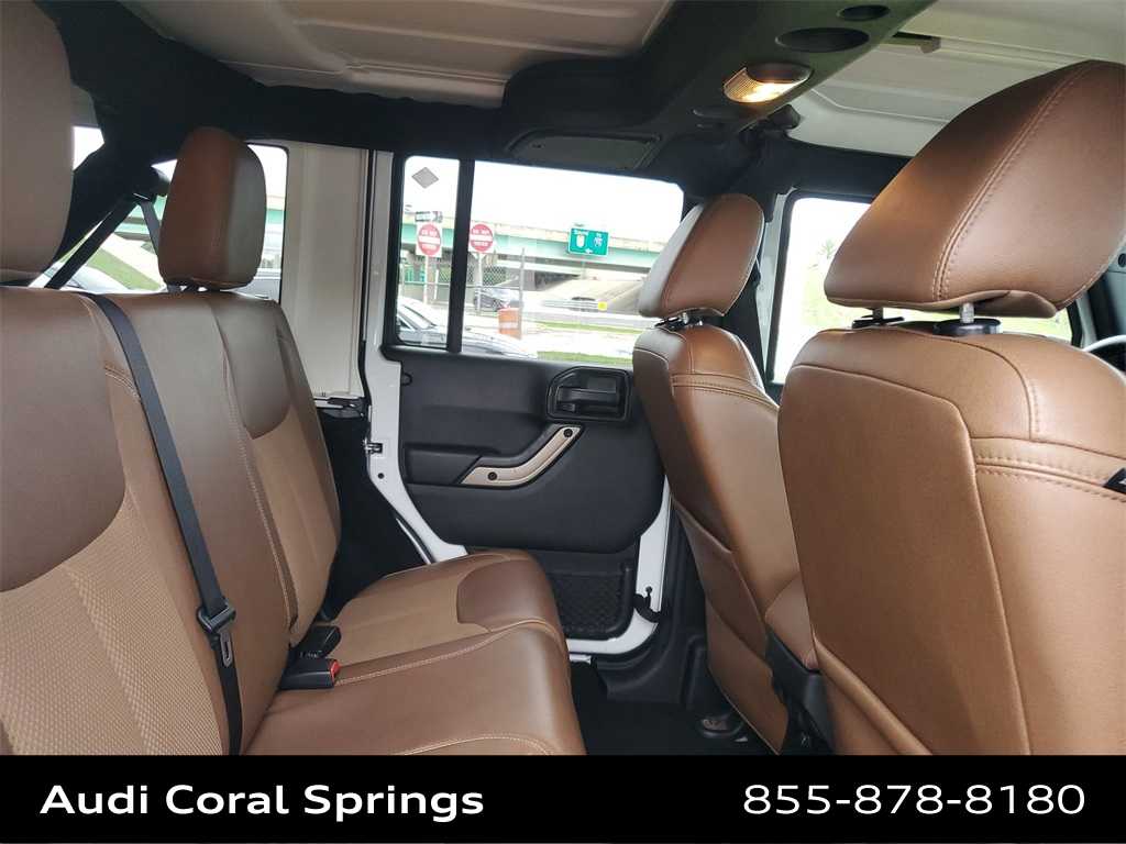 Thumbnail: 2017 Jeep Wrangler - 13