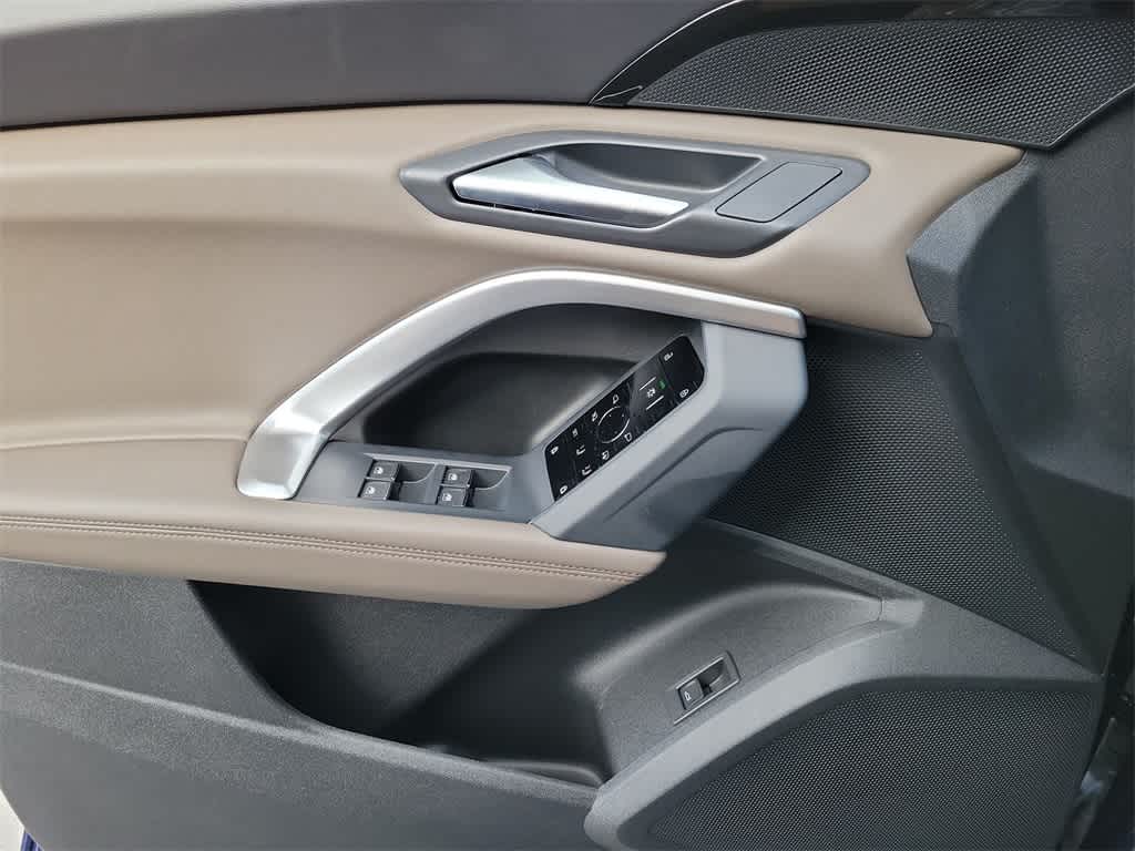 Thumbnail: 2025 Audi Q5 - 27